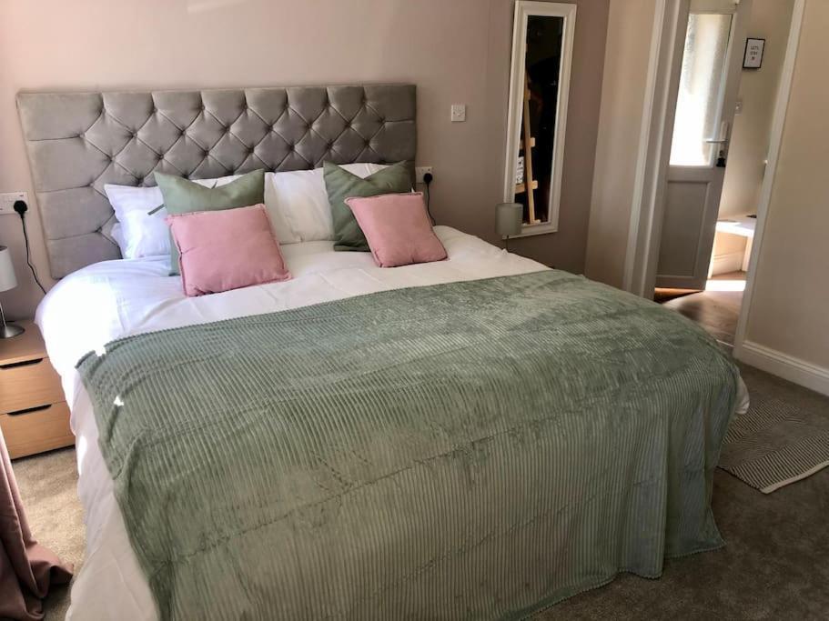 Quiet And Cosy Flat, Close To Bath Centre Luaran gambar